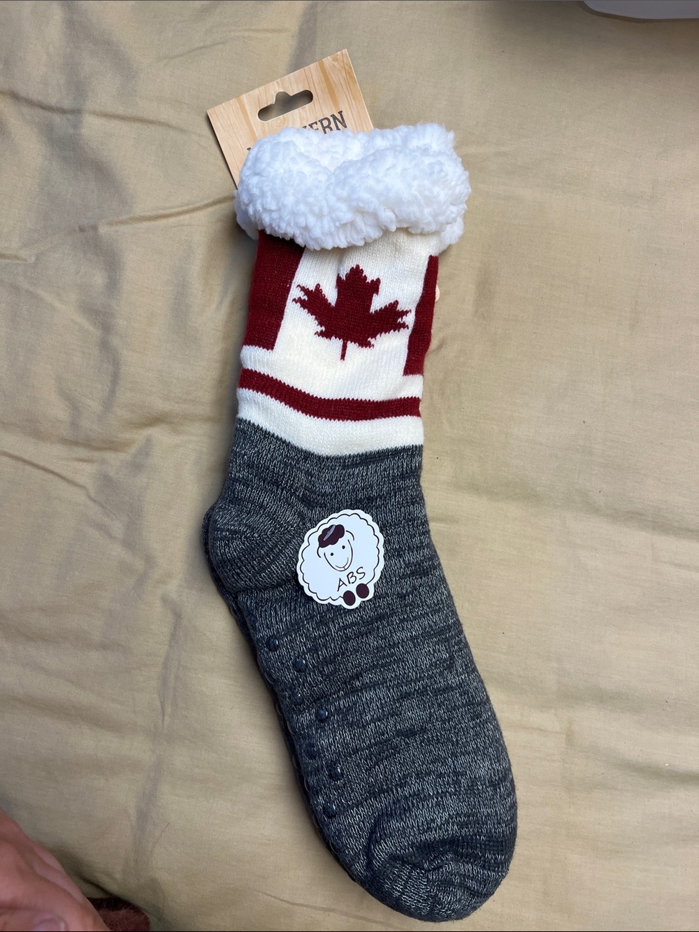 Cozy Women's Sherpa-Lined Maple Leaf Slipper Socks - Red, White & Gray